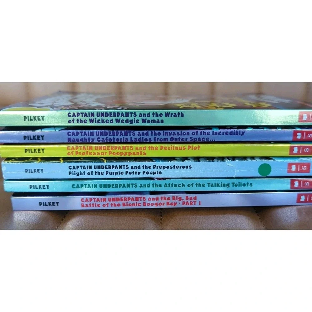Captain Underpants Book Lot Of 10 Pilkey Scholastic Mix Of‎ Soft And Hardcover